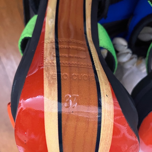 DSQUARED2 Blue and Green Shell Embellished Sandals - Picture 7 of 7